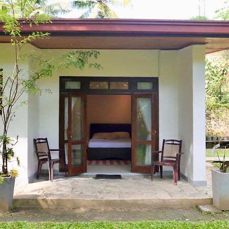 The Bliss Hostel Kandy Buitenkant foto